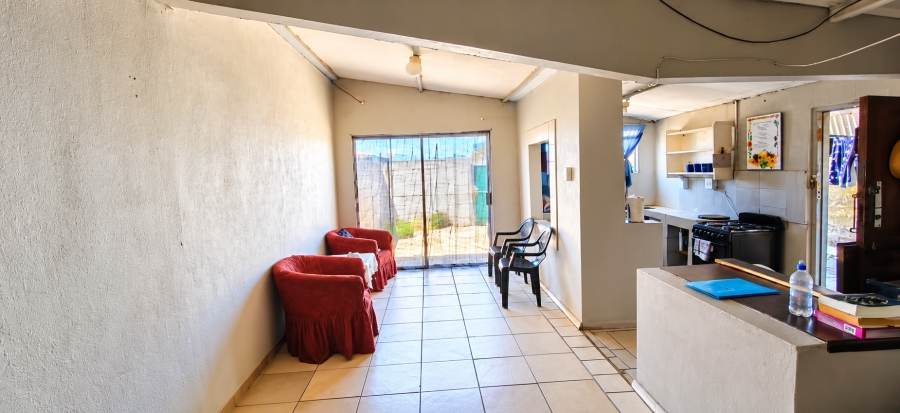 2 Bedroom Property for Sale in New Macassar Western Cape